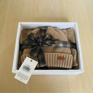 NWT Barbour England hat scarf set in light brown